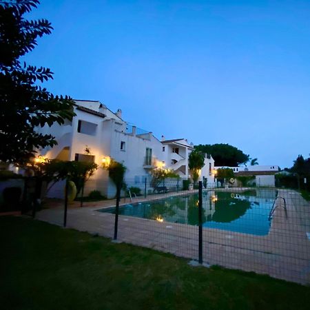 Benamara Gardens Apartment 埃斯特波纳 外观 照片